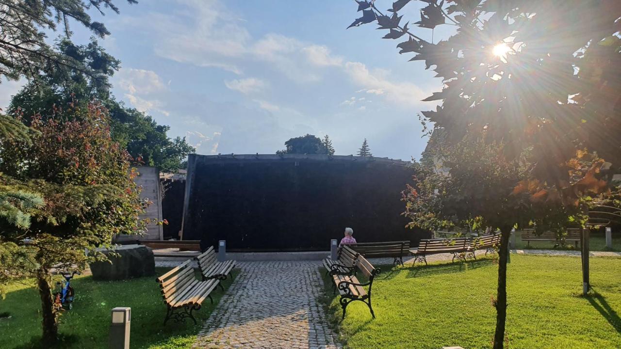Nasz Debowiec - Dom Dla 15 Osob, Sauna, Widok Na Staw, Wielka Dzialka Exteriör bild